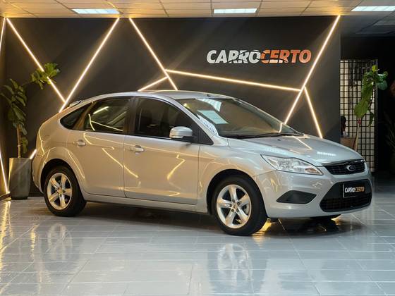 FORD FOCUS 2.0 GLX 16V GASOLINA 4P MANUAL